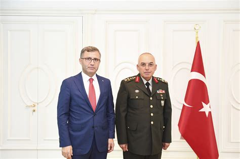 Nernek, halkapınar, konya) türk asker. ORGENERAL MUSA AVSEVER BELEDİYE BAŞKANI HİLMİ TÜRKMEN'İ ...