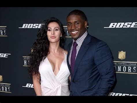 Reggie bush is thrilled to be a married man, and a member of kim kardashian's extended family was there for the wedding! Reggie Bush Cozies Up To Kim Kardashian Look-Alike Wife ...