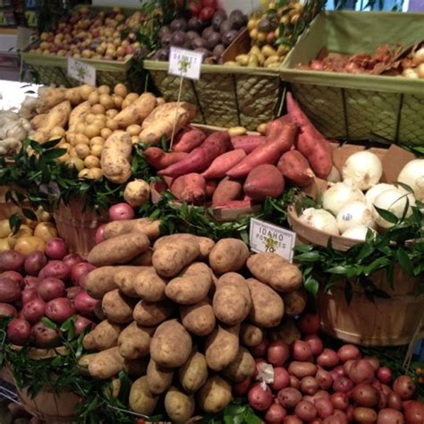 The team effort here is very important. Union Market - Grocery Store in Brooklyn