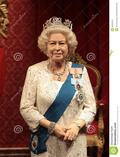 É a atual chefe de estado do reino unido e irlanda do norte. Rainha Elizabeth II foto de stock editorial. Imagem de ...