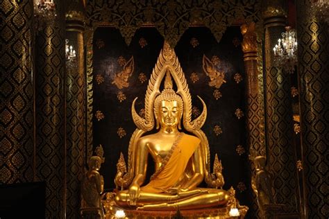 ติดตามเรื่อง visakha puja day = วันวิสาขบูชา จะมีวิธีการอธิบายเรื่องนี้ให้กับชาวต่างชาติว่าอย่างไร มีคำศัพท์ที่น่าสนใจอะไรบ้าง เรียนรู้ภาษาอังกฤษ. วันวิสาขบูชา สำคัญอย่างไร แล้วควรปฏิบัติตนอย่างไร สวดมนต์บทไหน