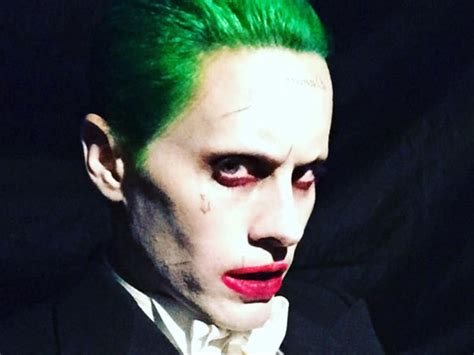 Una película dirigida por james gunn con margot robbie, viola davis, joel kinnaman, jai courtney. Jared Leto publica nueva foto como el Joker en 'Escuadrón ...