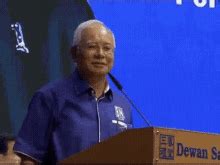 Sempat la sekejap semalam merasa famous sebelum terpaksa delete @najib_razak98. Gang Bang GIFs | Tenor