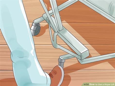 Her is the proper way to transfer a patient while using a hoyer lift. 3 Ways to Use a Hoyer Lift - wikiHow