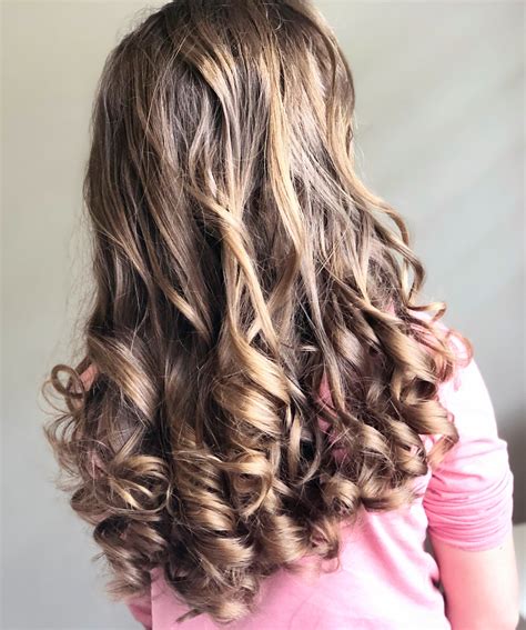 Ever wanted to know how to curl your hair with a flat iron? GHD curls | Hair beauty, Beauty, Long hair styles