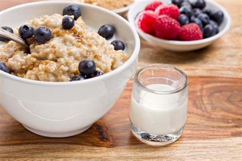 Repeat batches of contaminated foods also contained gluten, indicating the initial results did not reflect isolated episodes. Does Oatmeal Contain Gluten? | LoveToKnow