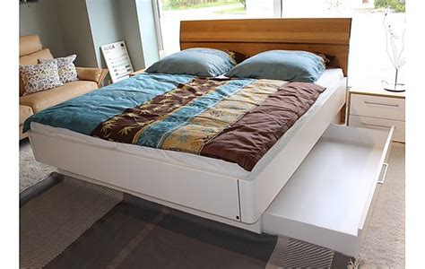 Ein bett ist in der regel eine langfristige investition, so ist es wichtig, ein langlebiges bett zu kaufen. Betten Aliga Musterring Kleiderschrank und Bett inkl ...