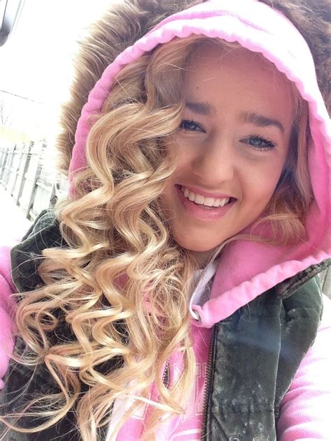 See more ideas about hairstyle, hair styles, long hair styles. Blonde curls! I did with just a 1 inch curling iron | Cool ...