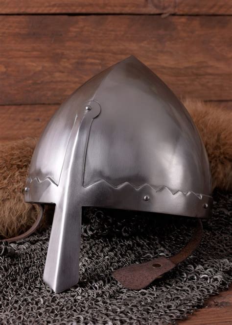 Sin embargo, para obtener este conjunto de armadura, debes desbloquear algunos conjuntos de cofres. Viking Nasal Helm 11e eeuws | Dragonheart