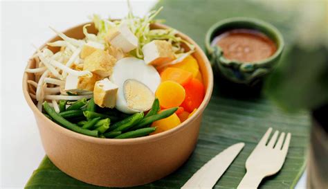 Kumpulan kuliner makanan khas sumatera barat paling populer beserta penjelasan dan gambarnya, seperti paniaram, sala, dll. Download Gambar Makanan Khas Restoran - Gambar Makanan