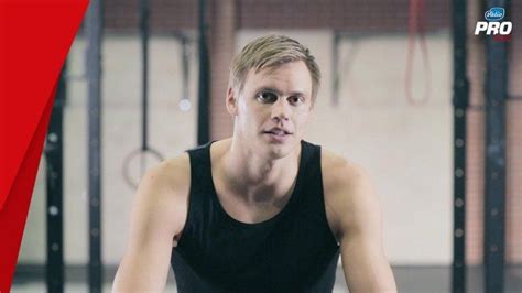 Liukkonen ui 50 metrin vapaauinnissa ajan 21,72 ja oli oman välieränsä toinen. Pin on Sportif⎟Ari-Pekka Liukkonen