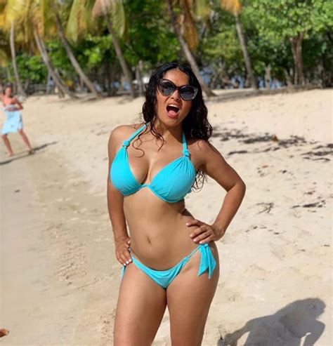 September 2, 1966) is a mexican and american film actress and producer. SALMA HAYEK in Bikini - Instagram Photo 09/01/2019 ...