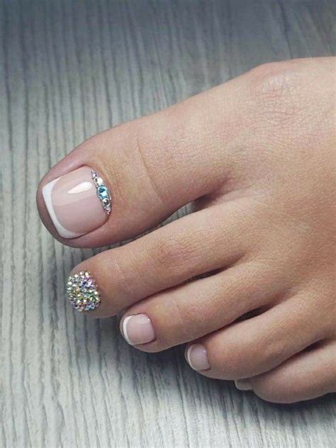 Las uñas de mujer siempre han sido una. Catalogo De Uñas Decoradas De Los Pies Con Piedras / 50 ...