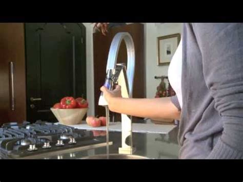 Backed by expert customer service. LaToscana Hybrid - Electronic Kitchen Faucet - YouTube