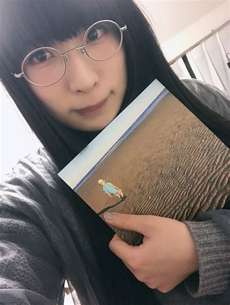 Search for text in self post contents. 「小沢健二の19年ぶりの新曲に狂喜する眼鏡女子」Maison book girl ...