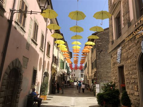 Nelle nostre strutture vivrai un'esperienza all'insegna di relax e piacere, con diverse proposte di soggiorno pensate per te. Bagno di Romagna | Bandiere Arancioni TCI