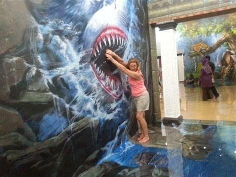 I may not able to display all the photos here but let me. Art in Paradise Langkawi's 3-D Interactive Museum