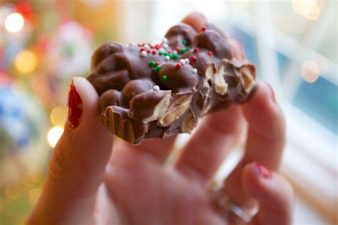 Yummy christmas candy recipes to enjoy! Candy Christmas Trish Yesrwood / Caramel Candy Recipe ...