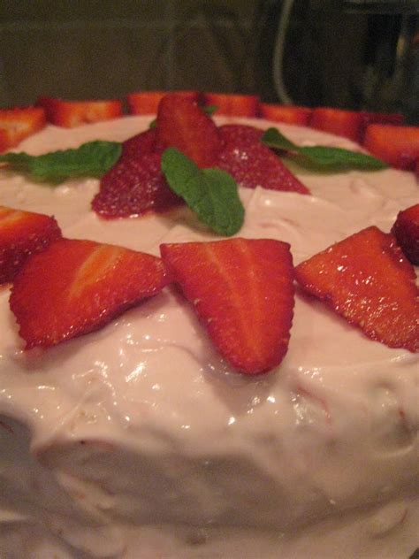 I have a i loved watching strawberry shortcake when i was younger. Only From Scratch: Friday's Fail (?): Strawberry Cake