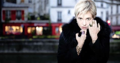 Argento acusó a cohen, director de películas como rápido y furioso (2001), de drogarla y abusar sexualmente de ella durante el rodaje del filme triple x, que se estrenó hace 18 años. Asia Argento beschuldigt Rob Cohen van seksueel misbruik ...