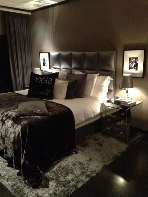 How to be more romantic in the bedroom. Example of romantic bedroom ideas for couples in love 27 ...