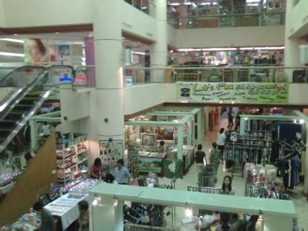 Shopping street shopping malls public square property development house of fraser the province large homes atrium shopping center. Atria Shopping Complex in Damansara Utama