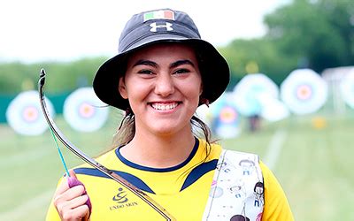 El equipo mexicano femenil de tiro con arco no logró mantener la inyección anímica que generó la medalla de bronce un día antes de alejandra valencia y luis álvarez en equipo mixtos de tiro con arco, y quedaron pronto fuera de tokyo 2020. Alejandra Valencia Trujillo - Universidad de Sonora