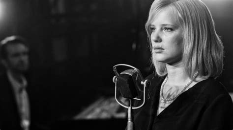 Tomasz kot and joanna kulig in cold war | dir: 'Cold War' Review: Dizzying romance and dazzling visuals ...