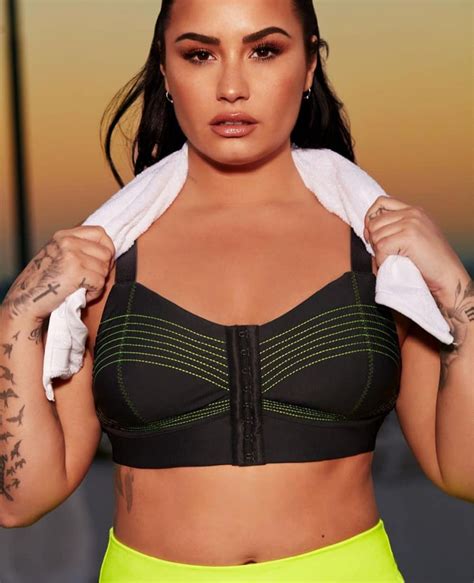 After violent protesters stormed the united states capitol on wednesday, jan. DEMI LOVATO for Ffabletics, Spring/Summer 2020 - HawtCelebs