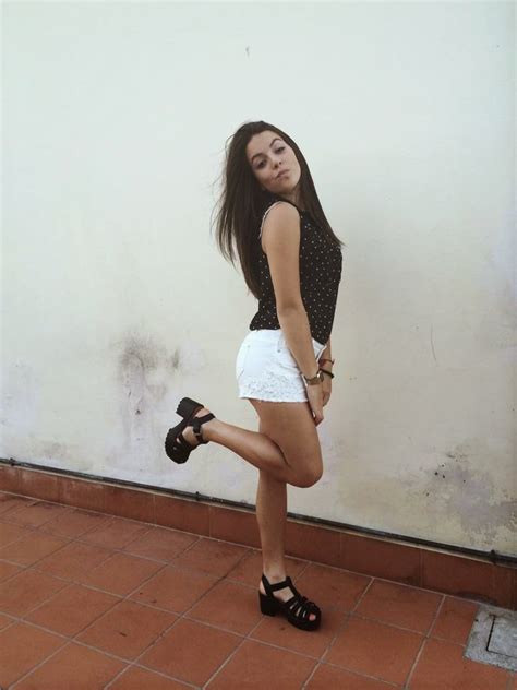 My main focus is fantastical imaginative realism with a touch of drama, darkness and emotion. Martina : Windsor Smith mode on :)