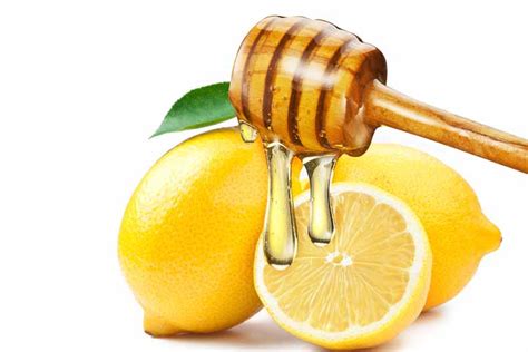 Pada umumnya, pembuatan teh yang dicampur madu juga ditambah dengan perasan jeruk nipis ataupun lemon sehingga zat asam di dalam minuman pun menjadi lebih tinggi. Cara Mengobati Sakit Batuk dengan Minuman Herbal Lemon & Madu