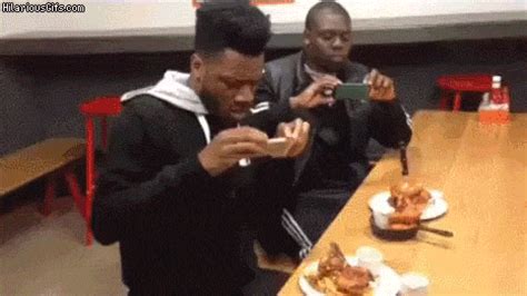 Gifs fofos para instagram stories. Don't eat before… | HilariousGifs.com