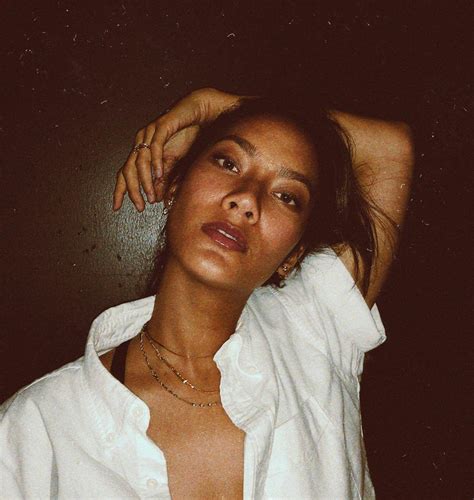 Tara basro is an actress, known for impetigore (2019), a copy of my mind (2015) and gundala (2019). Kominfo Sebut Foto Unggahan Tara Basro Langgar UU ITE ...