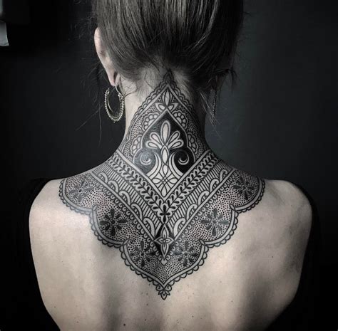 The lighter color tone helps in this regard. Ornamental Henna Neck Tattoo | Back of neck tattoo, Henna ...