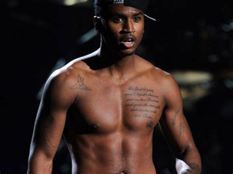 His right upper arm contains a tattoo of a cross with scales of balance hanging from both sides of the cross. Pin on TREY SONGZ #TRIGGA