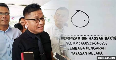Dalam sidang media mengumumkan peralihan kuasa kerajaan melaka sebenar tadi, norhizam berkata, beliau bertindak menyatakan sokongan. 'Itu tandatangan ke lukis payudara?' netizen tanya ...