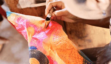 Biar kamu ga ketinggalan info menarik lainnya, jangan lupa like & follow batik nusantara ya gess! 50 Motif Batik Modern Nusantara yang Terkenal [Model ...
