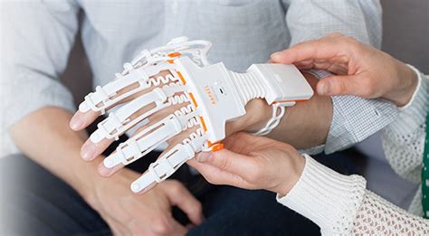 Check spelling or type a new query. Exoskelett-Handschuh Rapael: Therapie-Gaming - Engadget ...