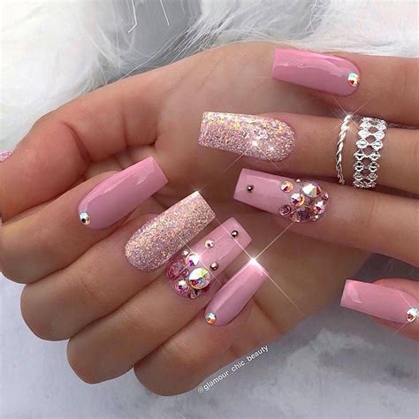 Uñas acrilicas blancas uñas decoradas diseños uñas con brillo uñas acrílicas naturales diseños de uñas bonitas uñas para novia uñas doradas. Uñas De Acrilico Rosas Con Dorado : KAli | Uñas con piedras, Manicura de uñas, Uñas decoradas ...