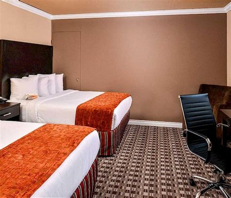Our hotel is located within walking distance to great restaurants, gift shops, attractions, and outlet stores to bring souvenirs to those. Quality Inn™ Hotel in Kent Washington - Lowest Rates Here
