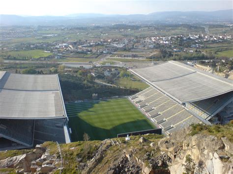 Braga slavila i došla do drugog mesta, lavovi i dalje daleko. SC Braga vs Sevilla FC: El futuro pasa por Portugal ...