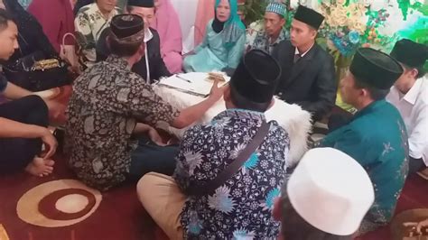 Dalam akad nikah nanti akan ada pengucapan ijab dan kabul yang menjadi syarat sahnya pernikahan dalam islam. Akad nikah Yang sakral,, Dalam pengucapan Ijab dan Qabul ...