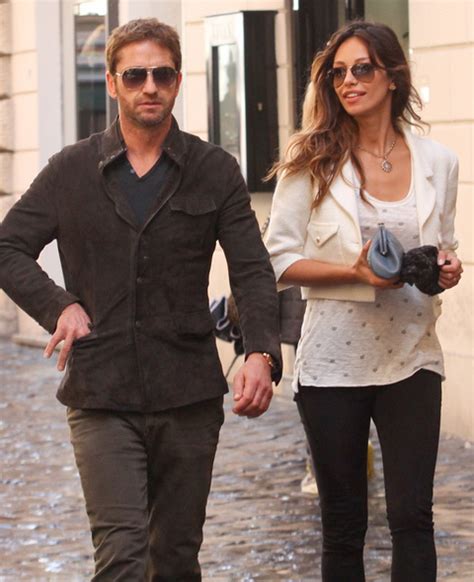 Madalina ghenea parla correntemente romeno, italiano e inglese. infonetorg: Gerard Butler and Madalina Diana Ghenea