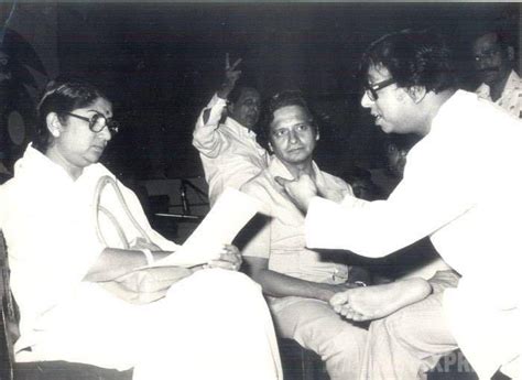 I love behind the scenes photos of soundtrack making, and this one is too good for words. Lata Mangeshkar remembers RD Burman on his death ...