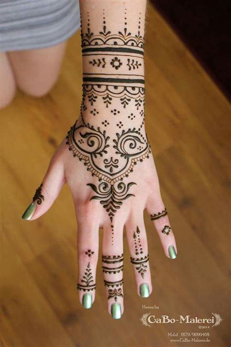 Schau dir unsere auswahl an henna style art an, um die tollsten einzigartigen oder spezialgefertigten, handgemachten stücke aus unseren shops zu finden. #henna #tattoo #berlin #neukölln #cabomalerei #hennaberlin ...