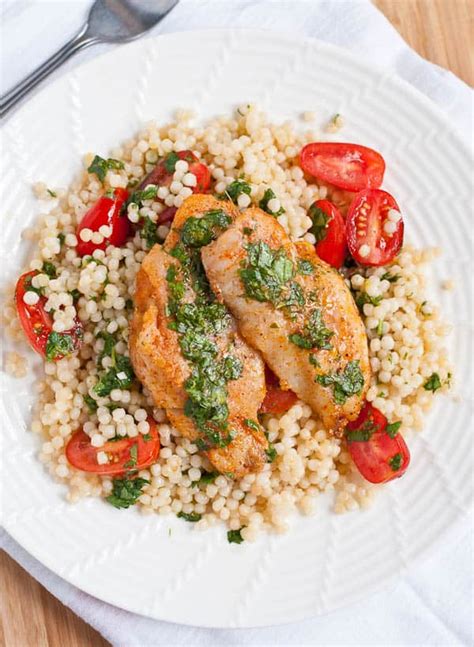 I was looking for some dinner inspiration in my usual madame thermomix's top tip: White Fish with Couscous and Cilantro Lemon Sauce ...