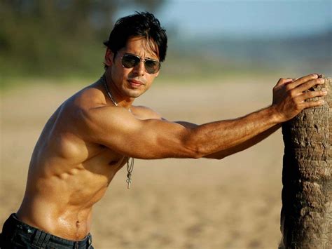 He is the second of three brothers. Astro Blogs: Dino Morea