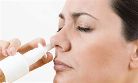 Nasal polyps are growths that result from inflamed mucous membranes in the sinuses and nasal nasal polyps are often related to other chronic diseases and tend to last for long periods of time. Tips en Weetjes Verslaafd aan neusspray, het gebeurt ...