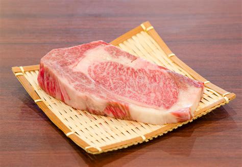 Linens, shares her grilled japanese kobe beef recipe. Japanese Kobe Steak Fillet Offered With Avocado On A ...
