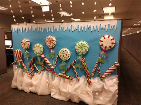 Desks and chairs come in all sizes, so keep furniture scaled to size for the size of the room and space. Cubicle Christmas decorations 2017 | Christmas cubicle ...